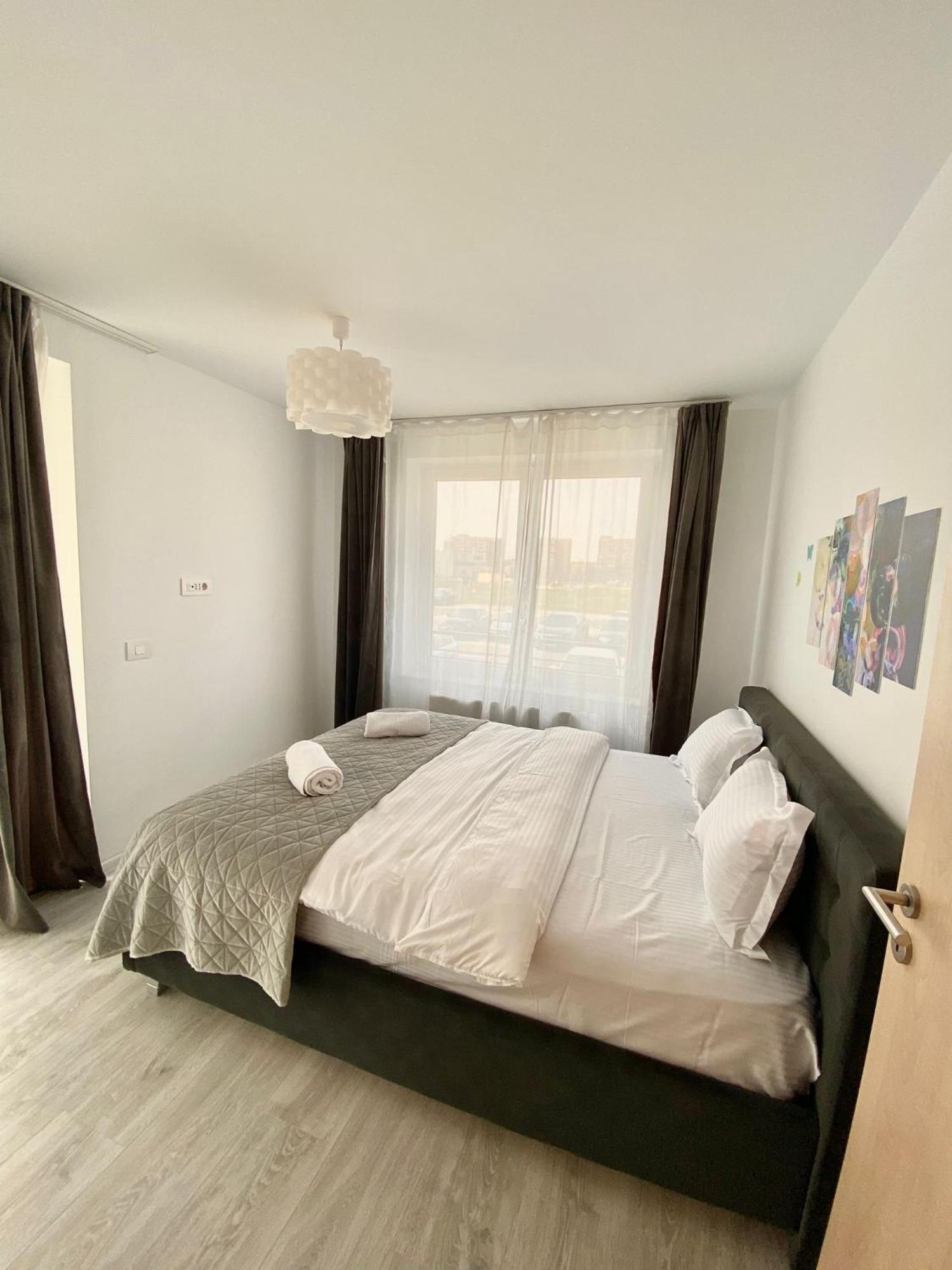 Jad - Luxury 3 Rooms & 2 Rooms Apartments In Kasper, Near Coresi Mall ブラショフ エクステリア 写真