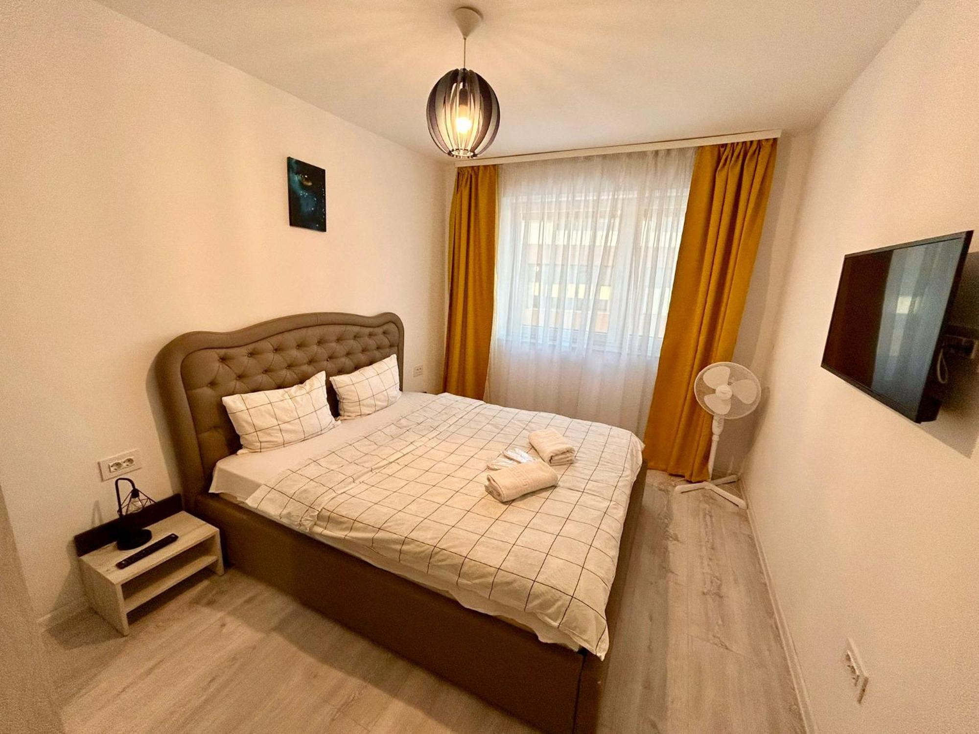 Jad - Luxury 3 Rooms & 2 Rooms Apartments In Kasper, Near Coresi Mall ブラショフ エクステリア 写真