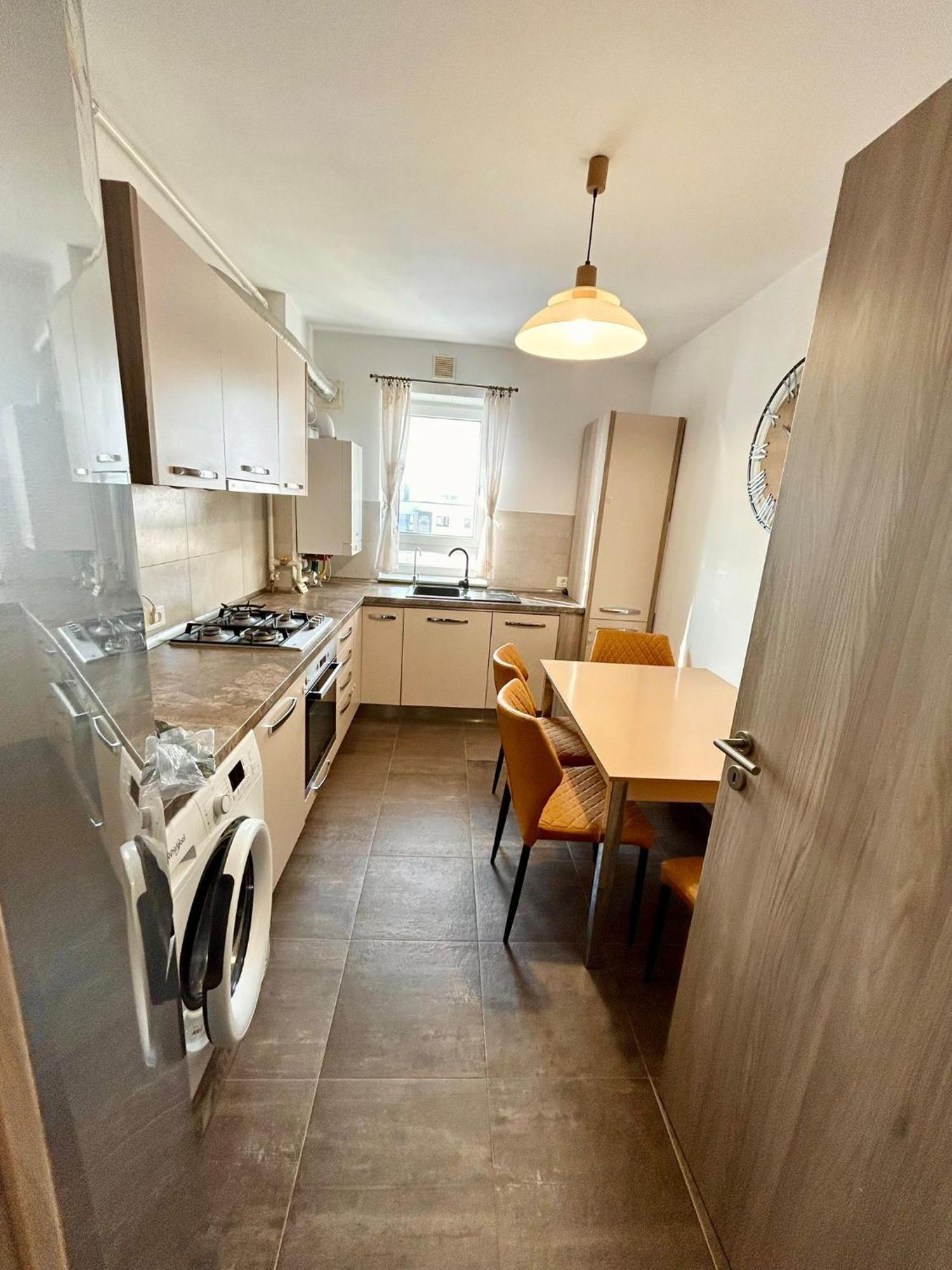 Jad - Luxury 3 Rooms & 2 Rooms Apartments In Kasper, Near Coresi Mall ブラショフ エクステリア 写真